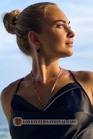 152708 - Anastasia Age: 38 - Ukraine