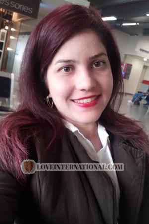 185734 - Laura Age: 35 - Colombia