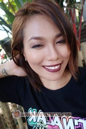 Philippines women