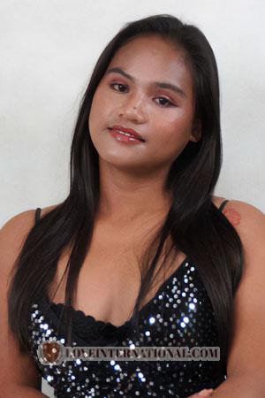 220347 - Michelle Age: 28 - Philippines