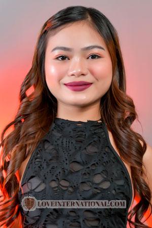 223852 - Jeramae Age: 19 - Philippines